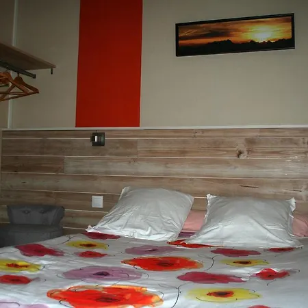 Les Castets D'ayre 2* בארג'ס