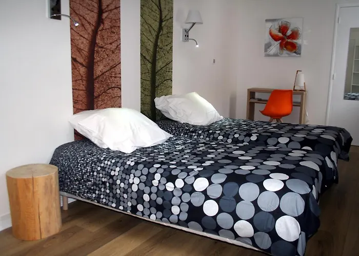 Les Castets D'ayre Otel 2*